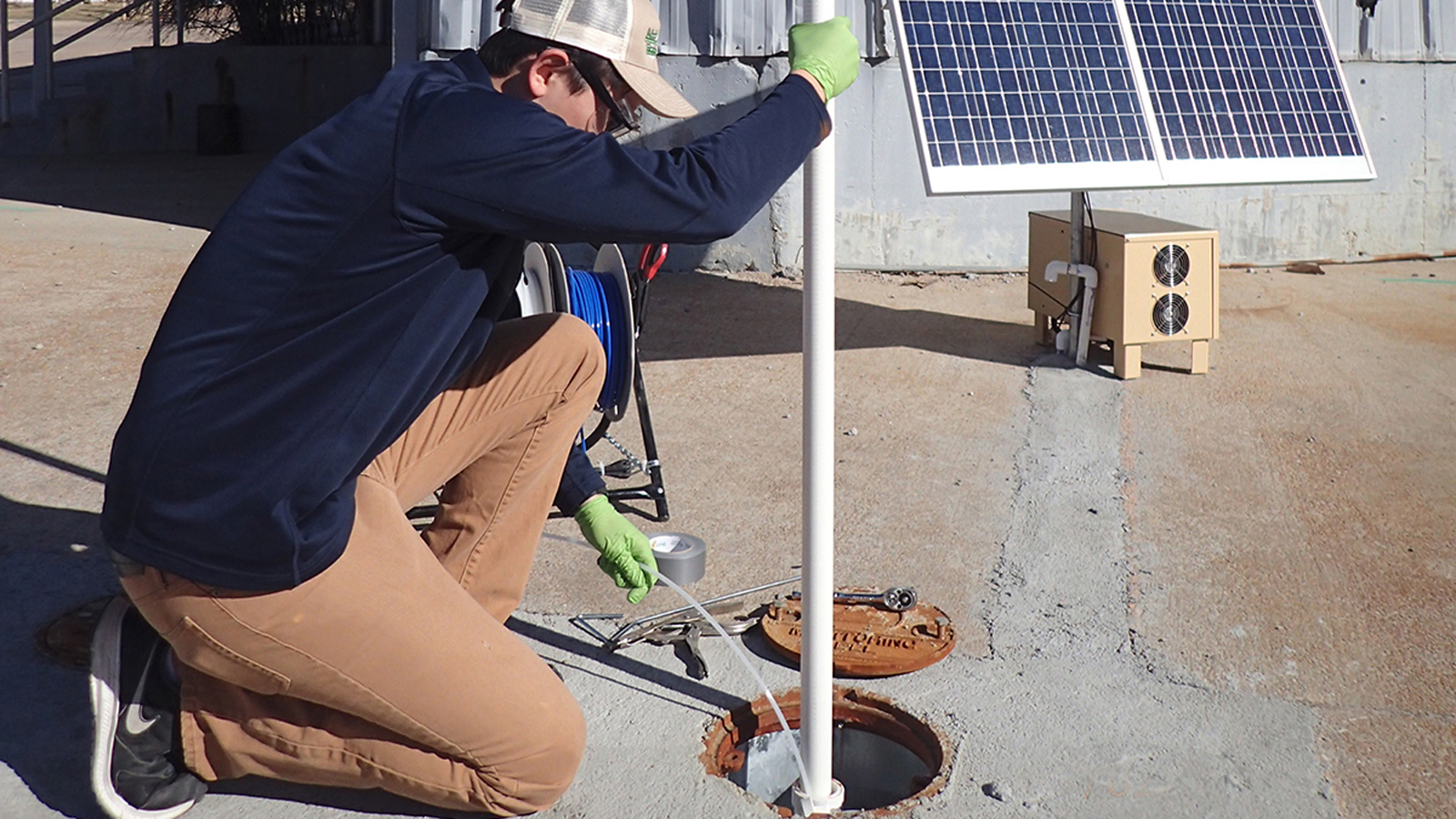 A Lincoln-based startup company that specializes in innovative, research-based ways of removing industrial solvents and petroleum-based pollutants from groundwater is taking off. AirLift Environmental is an outgrowth of scientific research, including by Steve Comfort, SNR soil and water chemist.