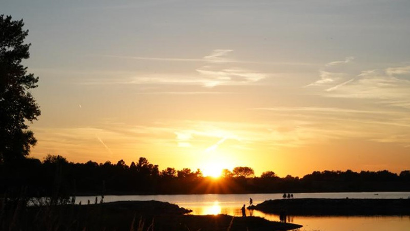 Holmes Lake at sunset