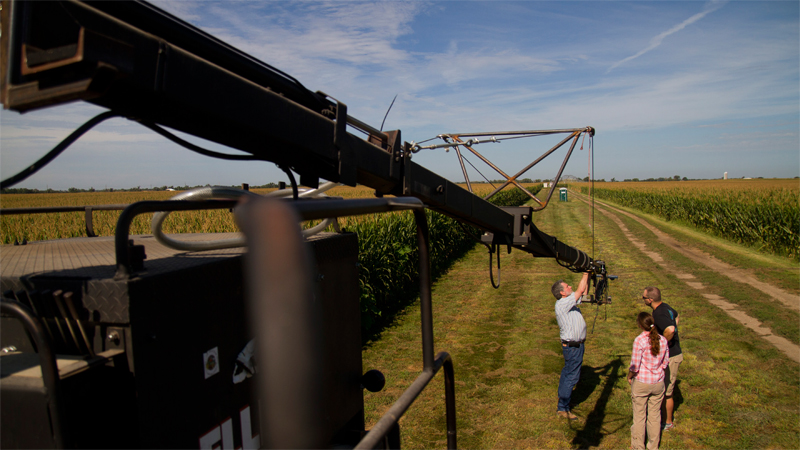 Remote Boom vehicle