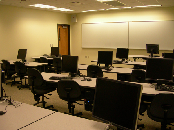One of the computer classrooms (Rooms 141 and 142)